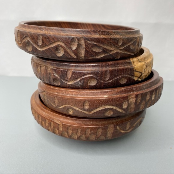 Handmade carved wooden bowls set of 4 - Picture 2 of 11